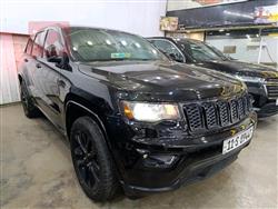 جیپ گراند شیرۆکی